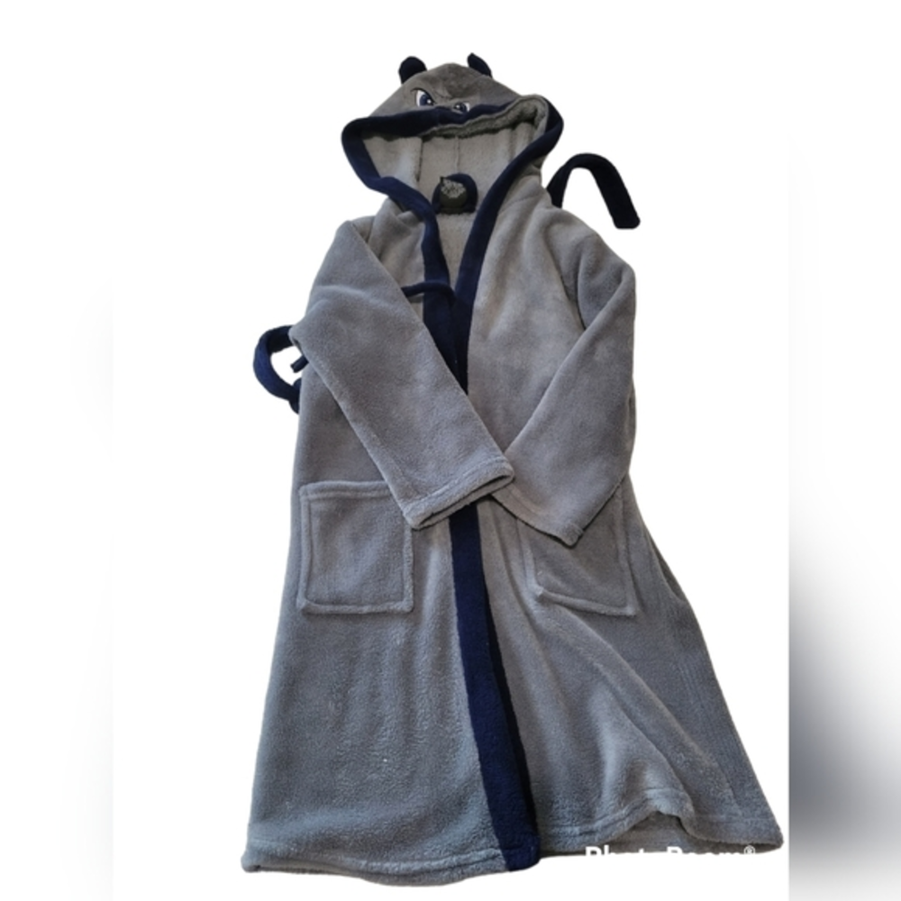 Gray Dog‎ Robe